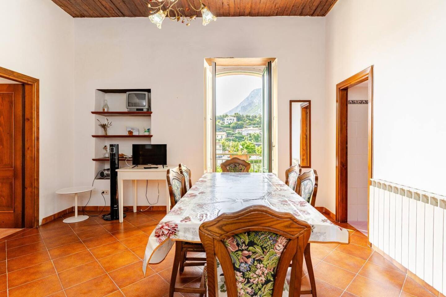 Thea Maris * Maratea